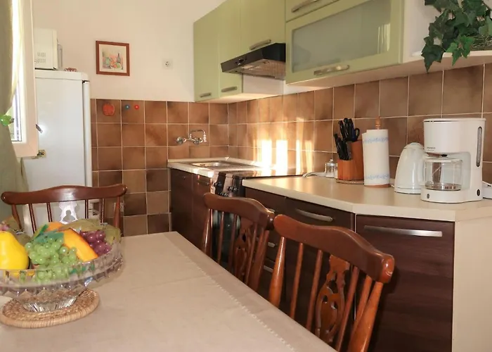 Appartement Neda By Interhome